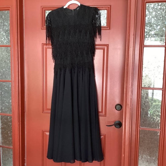 Black formal floor length dress. Size 6 - Picture 3 of 4